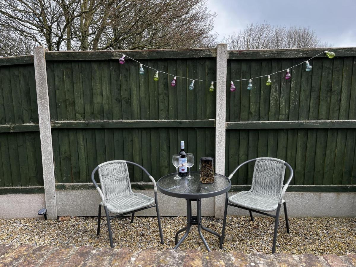 Cosy Village Location - One Bedroom Barn Barmston Buitenkant foto